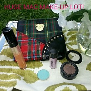 FLASH SALE ** MAC Make-up HUGE LOT!! ** 5 ITEMS!!