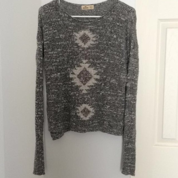 hollister sweater! - Picture 1 of 3