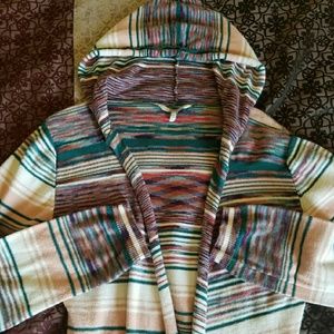 Hooded cardigan with long sleeves