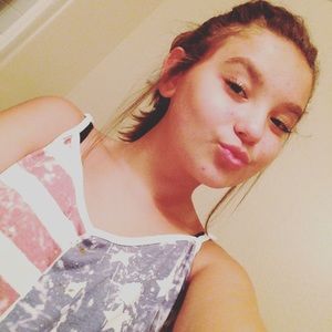 Meet your Posher, Gia