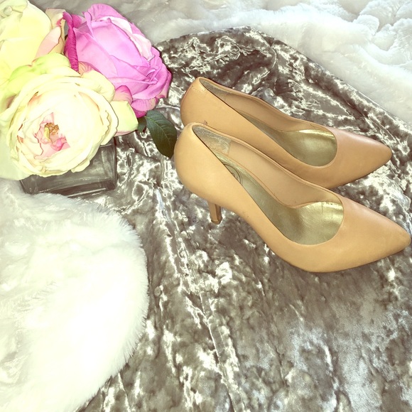Jessica Simpson pumps - Picture 1 of 4