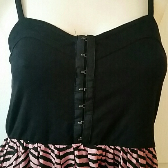 Xhilararion Black and pink dress - Picture 2 of 2