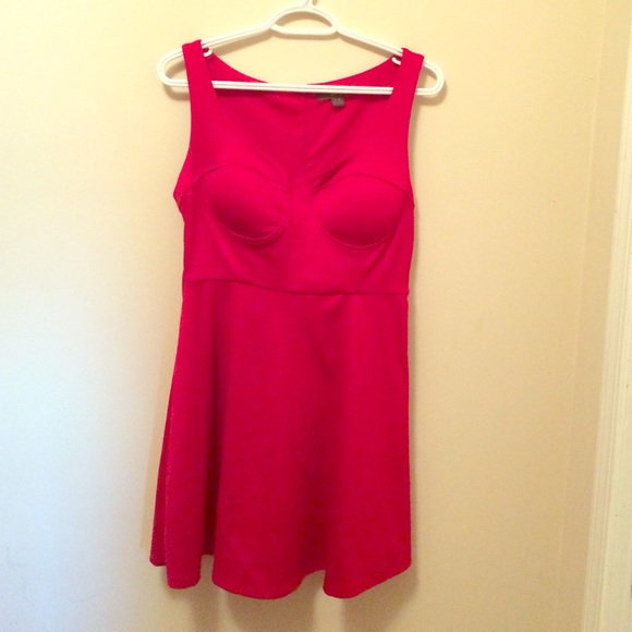 Red sleeveless dress - Picture 1 of 1
