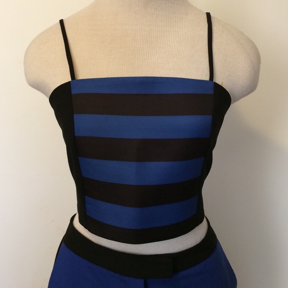 Black & Blue outfit. Crop top & Pants - Picture 2 of 4