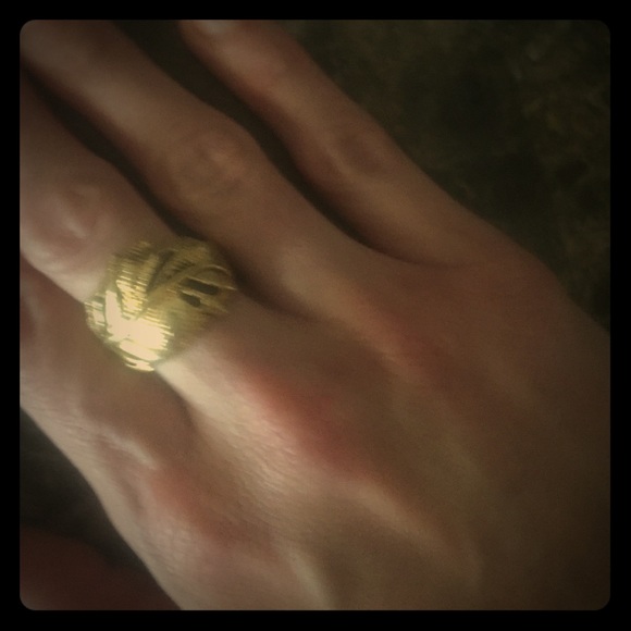 Leaf ring