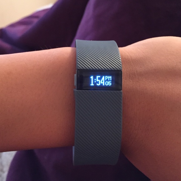 small Fitbit charge - Picture 1 of 2