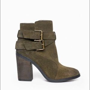 Shoemint Emma Suede Olive Green Booties Size 8.5