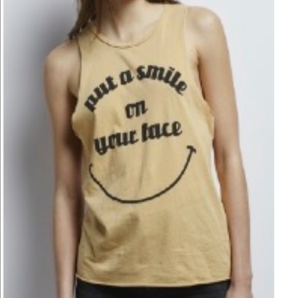 "Smile" tank