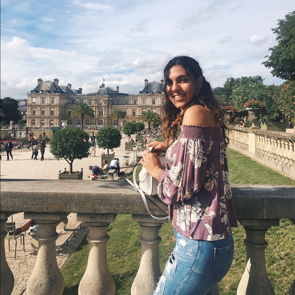 Meet your Posher, Anna - Picture 1 of 3