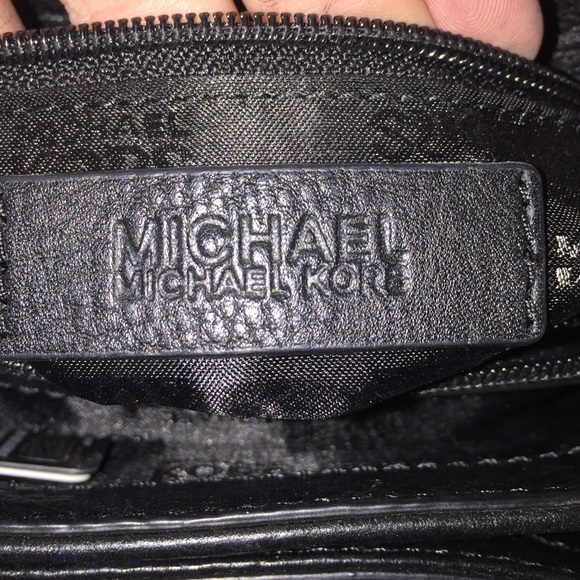 Over the shoulder MK bag price nvr firm make offer - Picture 3 of 3