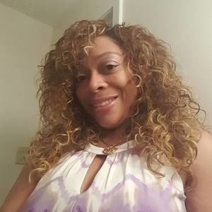 Meet your Posher, Nikki