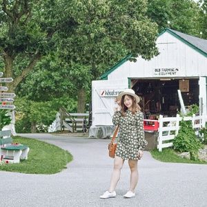 Meet your Posher, Vy