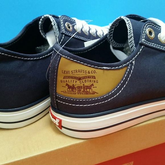 NIB Men's Levi's Stan Buck Sneaker Size 10 - Picture 4 of 4