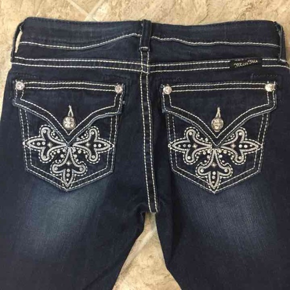 SOLD - Picture 4 of 4