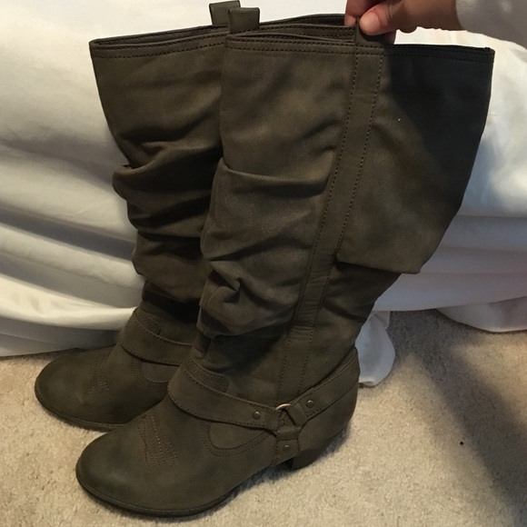 Mudd boots size 9