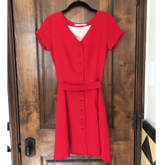 L'école Des Femmes red dress