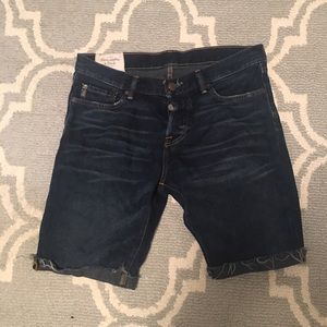 Mens Abercrombie shorts, size 32