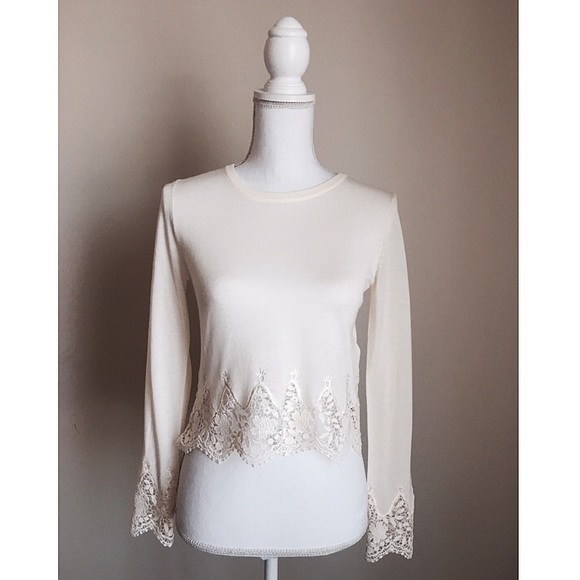 Sold ❌ Gorgeous Lace Trim Crop Top - Picture 2 of 3