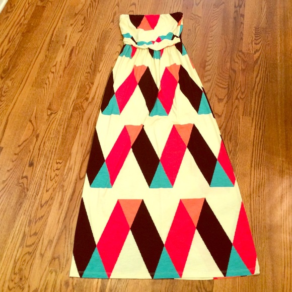 Stunning strapless maxi - Picture 1 of 2