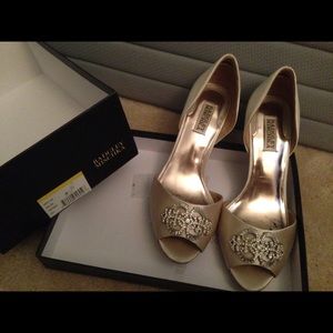 badgley mischka shoes