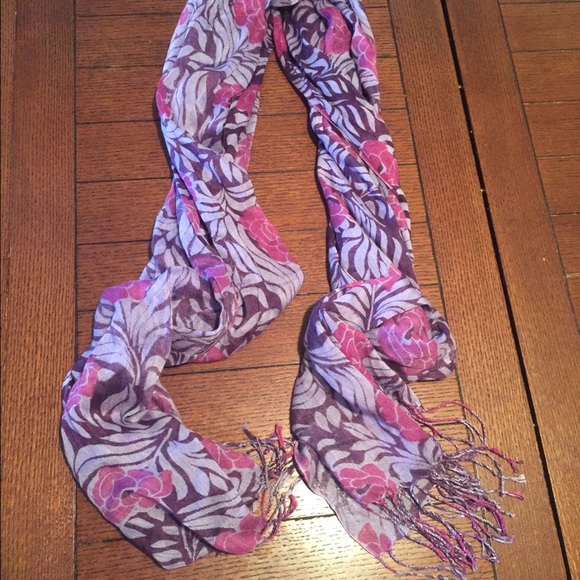 Scarf - Picture 3 of 3