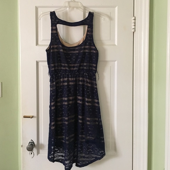 Blue lace dress - Picture 2 of 2