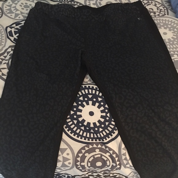 Danskin dry fit work out leggings