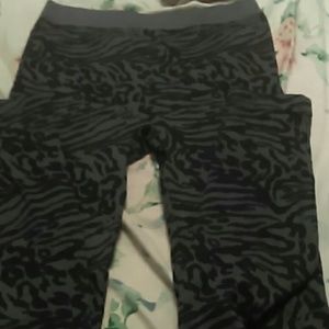 Gray animal printed leggings