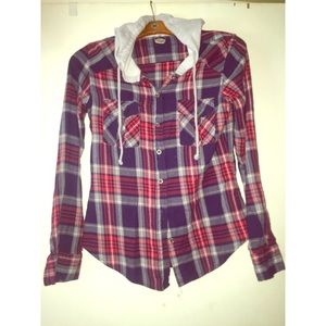 Hooded fitted flannel