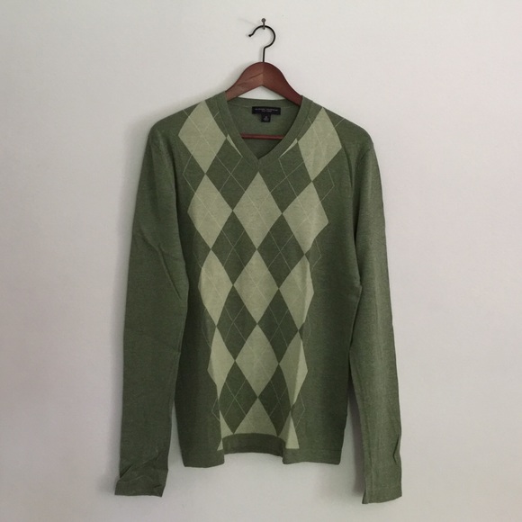 Mens banana republic argyle v-neck sweater size M.