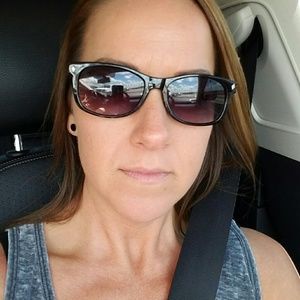 Meet your Posher, Darlene
