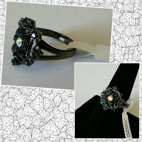 Vintage Ring with Austrian Crystals - Picture 2 of 3
