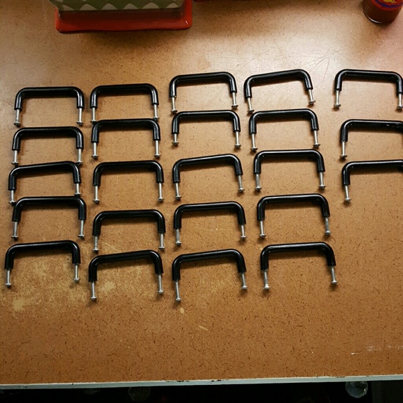 Lot of 23 black drawer pulls kitchen cabinets