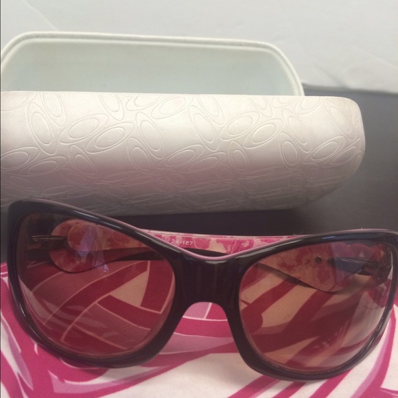 Oakley Accessories - Dangerous Oakley Sunglasses- used