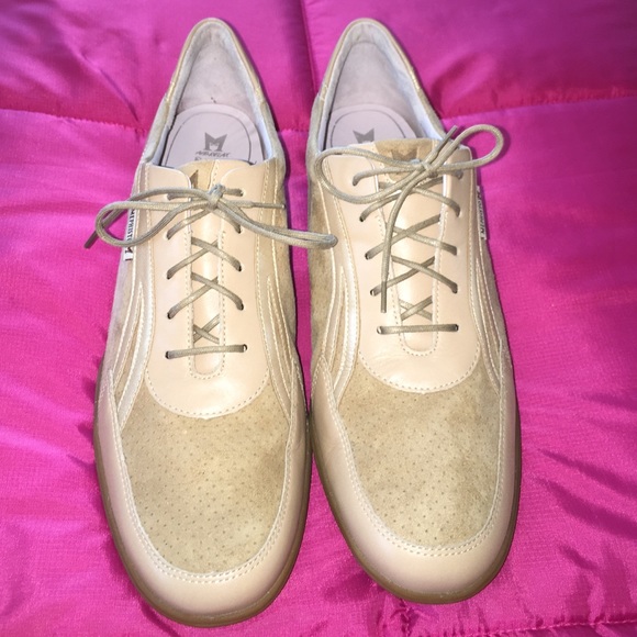 MEPHISTO SUEDE +METALLIC LEATHER WALKING SHOES 9.5