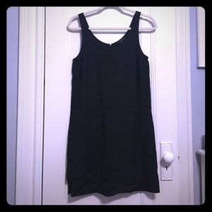 LAST CHANCE!! Banana Republic Mini Sheath Dress
