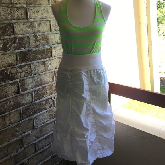 White parachute style skirt