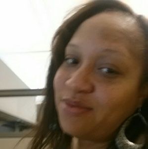 Meet your Posher, Ebony