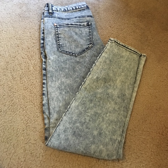 Acid wash jeans
