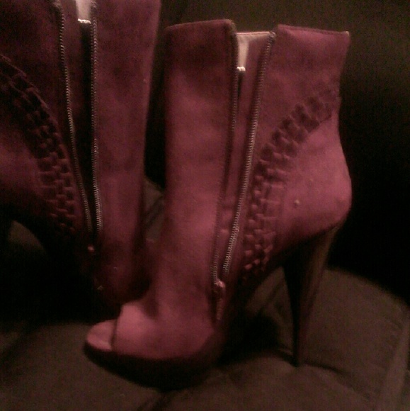 Woman's shoes