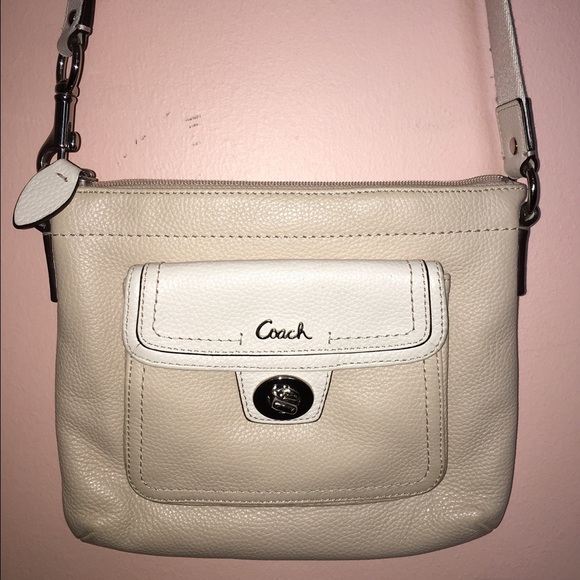 Coach cross over purse