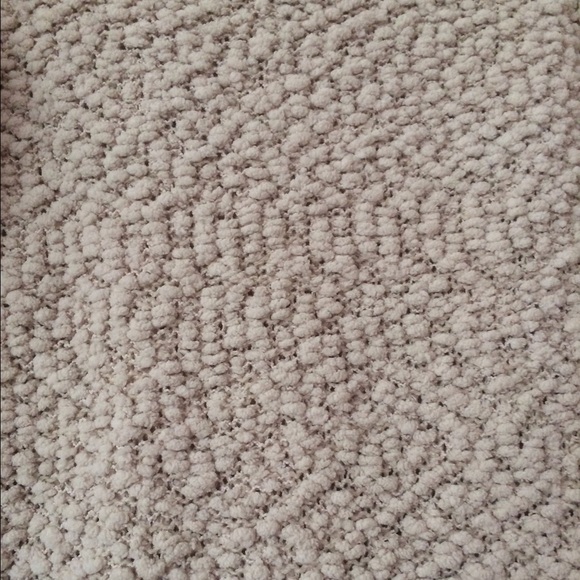 Cream sweater - Picture 3 of 3