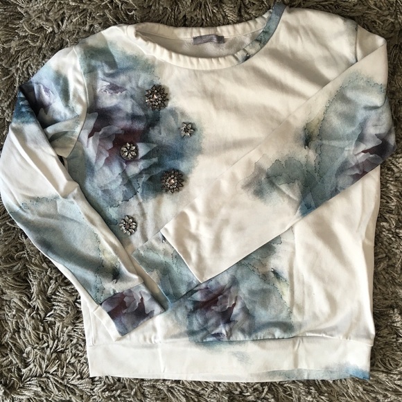 Zara floral print sweatshirt with embellishment