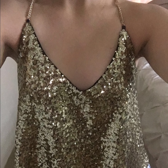 Sequin tank