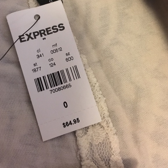 Express Lace Shorts - Picture 3 of 3