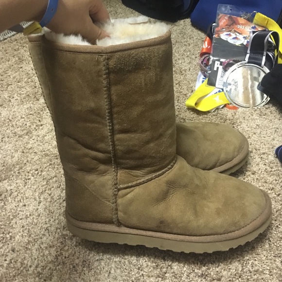 Tan uggs, size 7, super cute & 100% authentic! - Picture 4 of 4