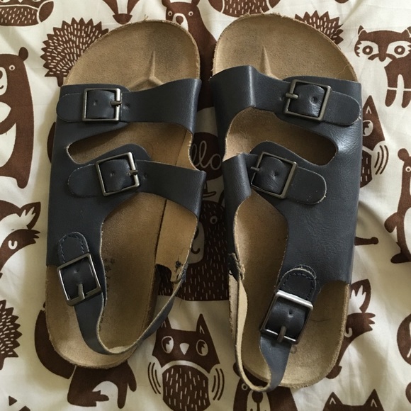 Birkenstock-inspired sandals