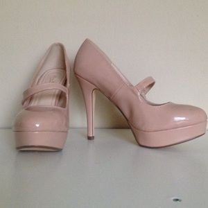 Nude Anne Michelle Mary Jane style Heels size 8