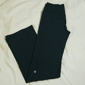 Lululemon Athletica size 6