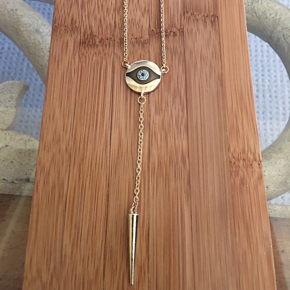 Eye Pendent Necklace - Picture 2 of 3